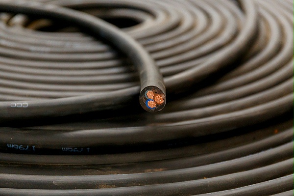 YCW橡套电缆的使用和结构特点